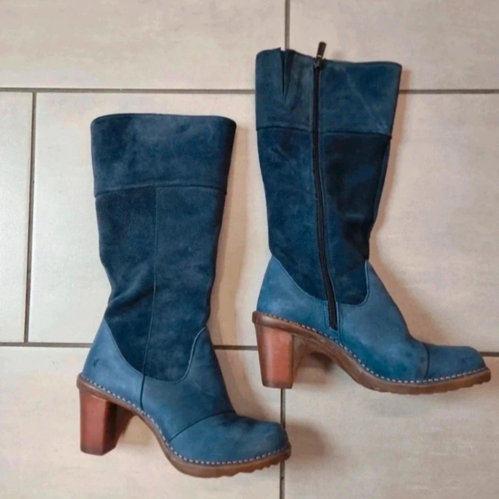 El Naturalista Blue and Brown Heeled Boots
